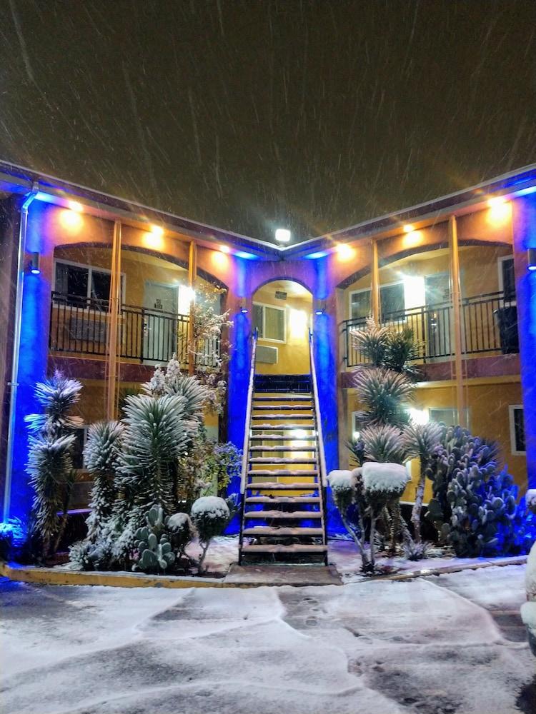 Rodeway Inn Albuquerque Downtown On Rt 66 מראה חיצוני תמונה