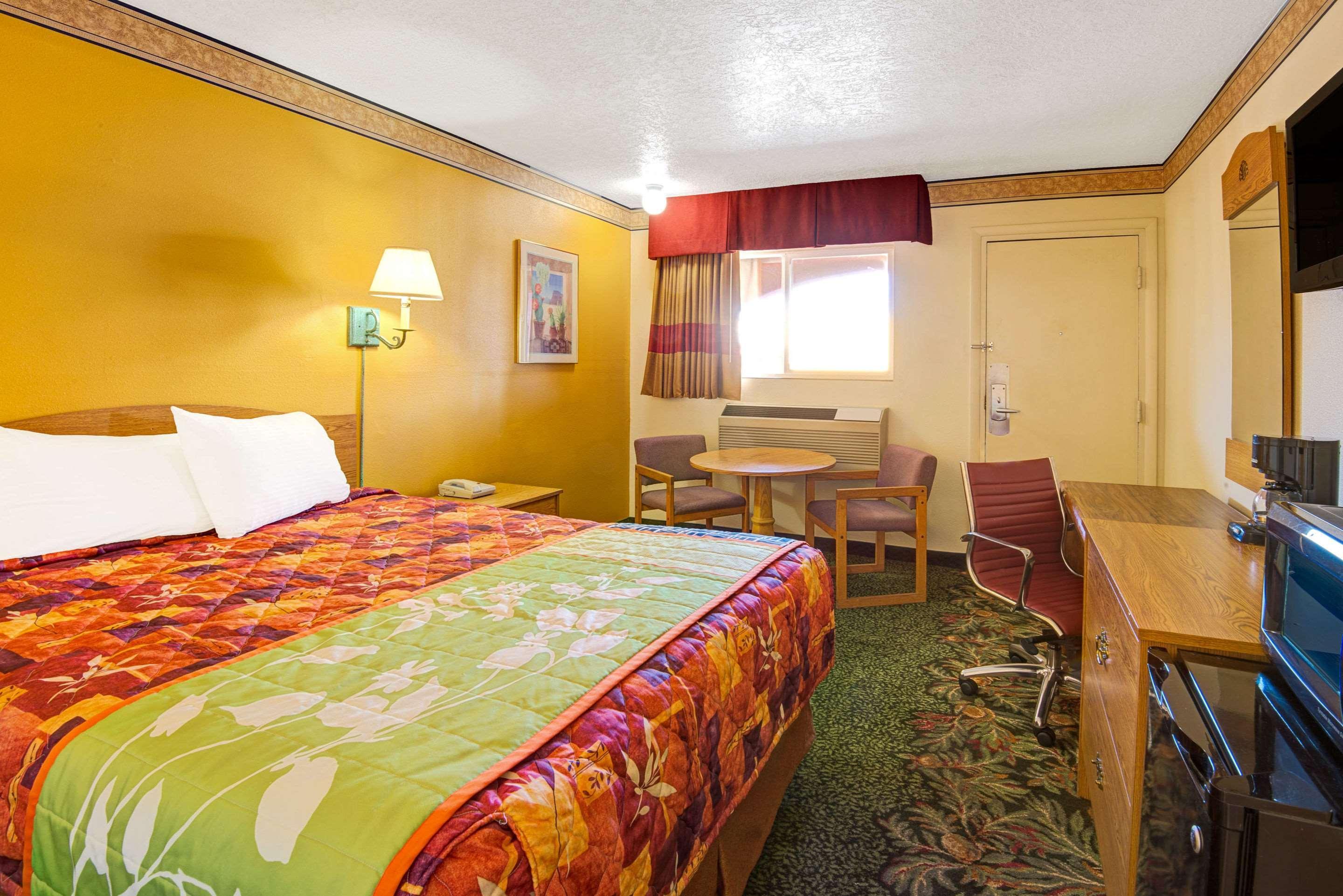 Rodeway Inn Albuquerque Downtown On Rt 66 מראה חיצוני תמונה