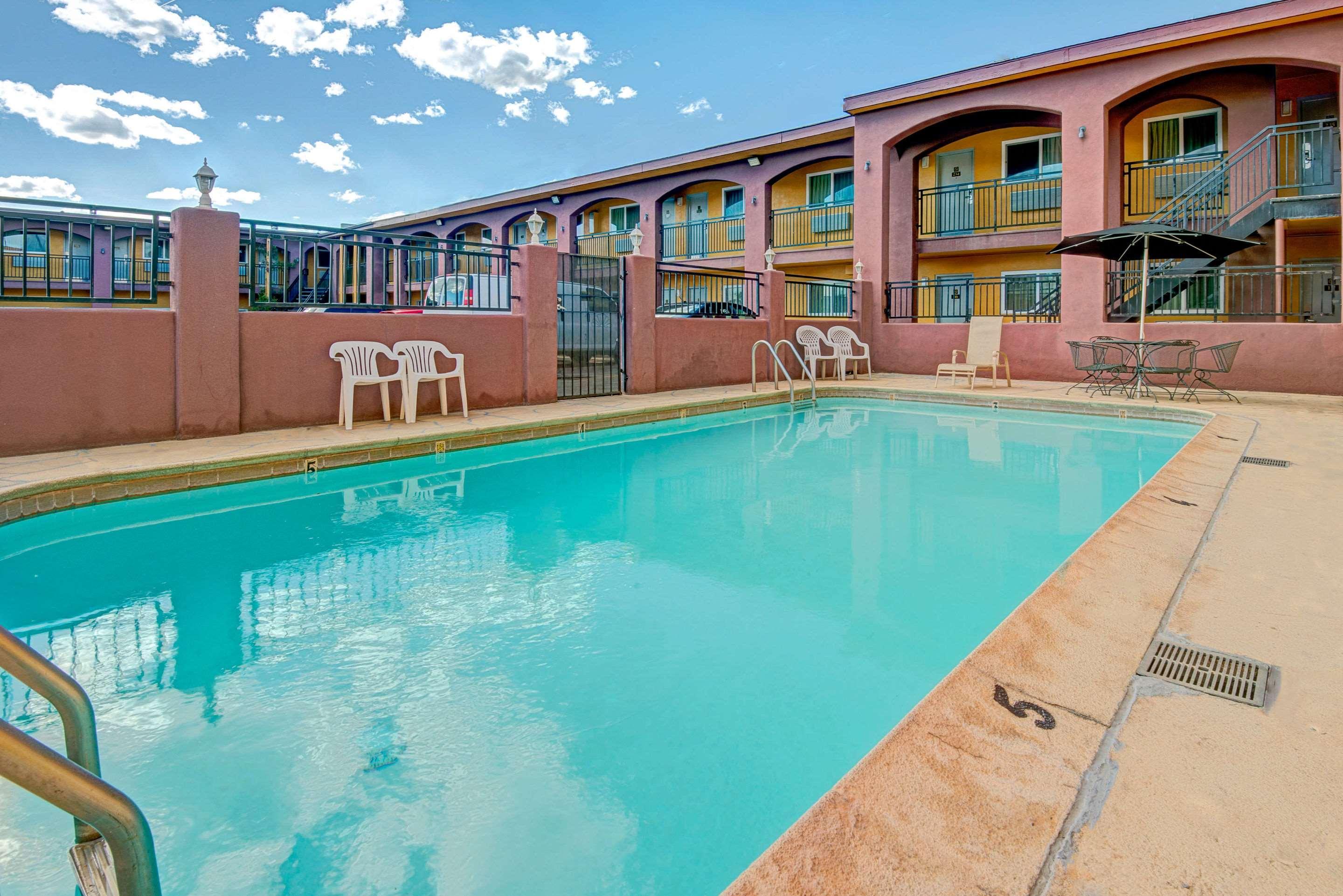 Rodeway Inn Albuquerque Downtown On Rt 66 מראה חיצוני תמונה