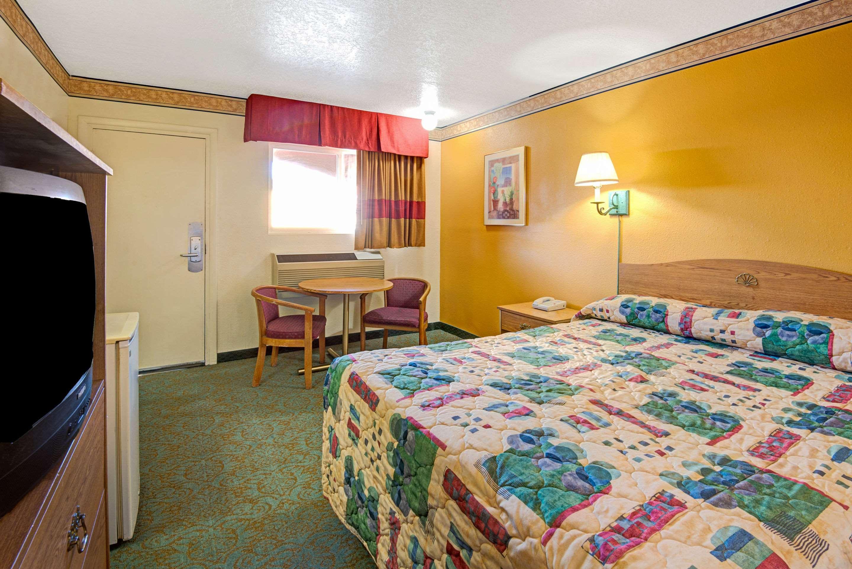 Rodeway Inn Albuquerque Downtown On Rt 66 מראה חיצוני תמונה