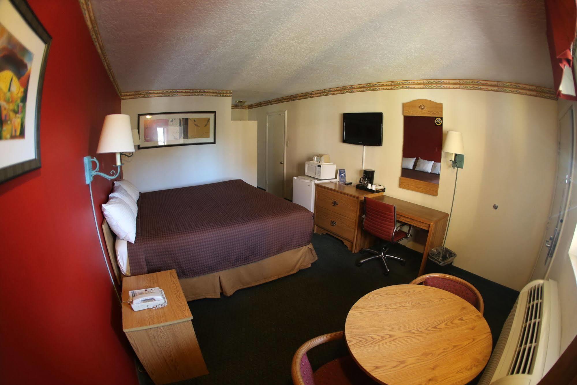 Rodeway Inn Albuquerque Downtown On Rt 66 מראה חיצוני תמונה